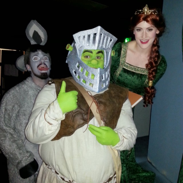 Shrek the Musical - Scera - Donkey, Shrek, Fiona