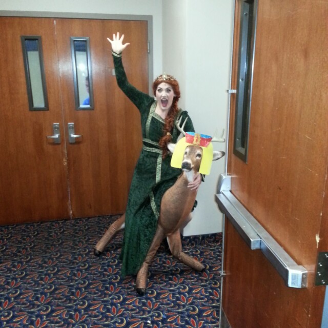 Shrek the Musical - Scera - Fiona and the deer