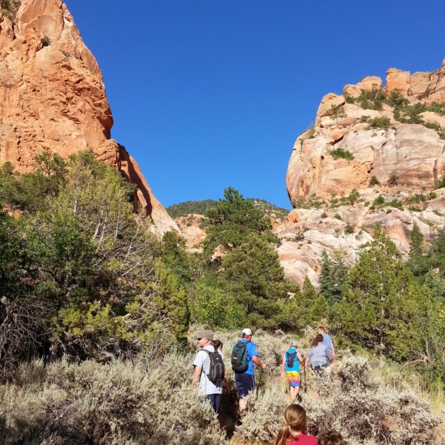 Kanarraville Falls Hike - entering the canyon