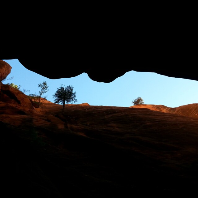 Kanarraville Falls Hike - the narrow slot overhead