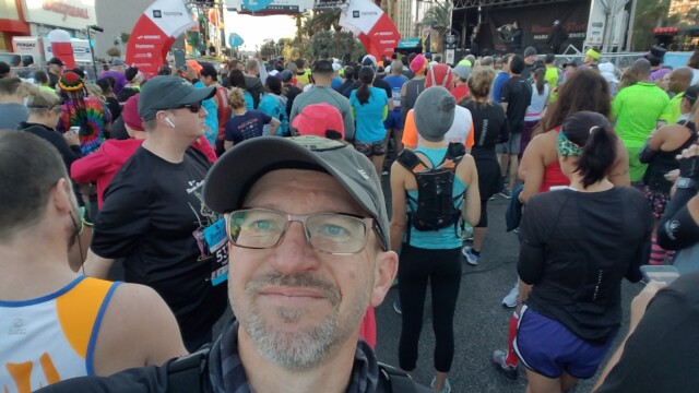 The runners begin assembling in the corrals. They didn't have ropes or anything to indicate where people were supposed to be. I was in Corral 2, just behind the elites. Las Vegas Rock 'n' Roll Marathon 04