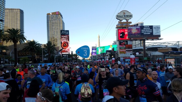 Runners packing in all the way up Las Vegas Blvd. Half marathoners and full marathoners were mixed in together. The atmosphere was pretty chill. Las Vegas Rock 'n' Roll Marathon 05