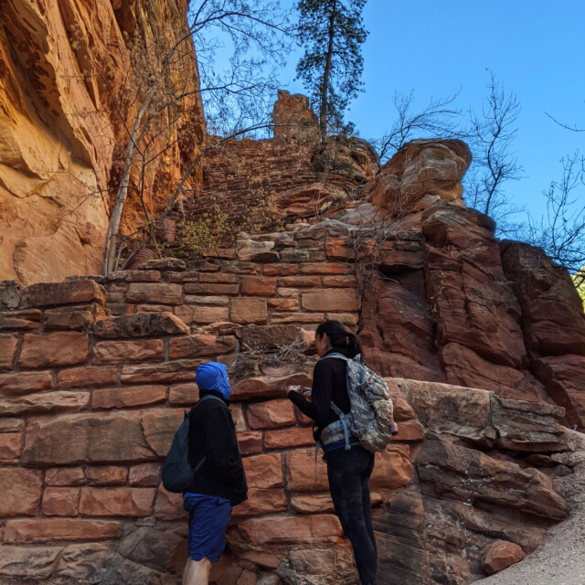I don't know who the people are, but you can see Walter's Wiggles, a long series of switchbacks leading up to Scout Lookout.