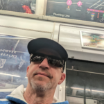 New York City Marathon - Pre-Race: Still half asleep on the subway